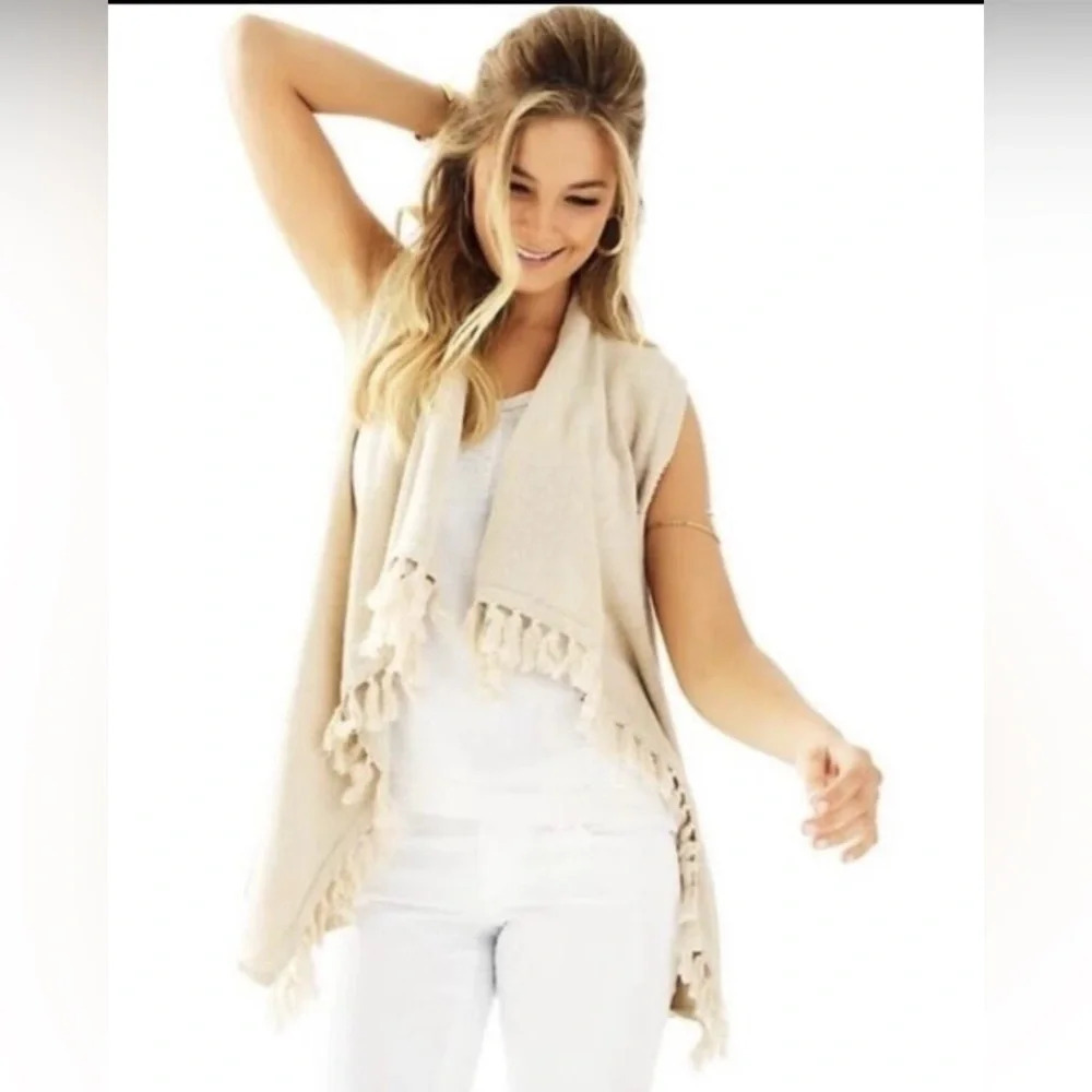 Lilly Pulitzer Gold Abbott Vest Open Front Cardigan With Fringe Size Medium M